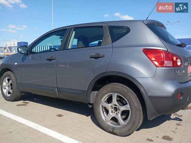 Серый Ниссан Кашкай, объемом двигателя 1.6 л и пробегом 200 тыс. км за 7650 $, фото 4 на Automoto.ua