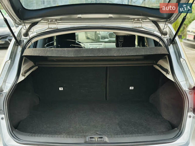 Сірий Ніссан Кашкай, об'ємом двигуна 2 л та пробігом 170 тис. км за 9200 $, фото 11 на Automoto.ua