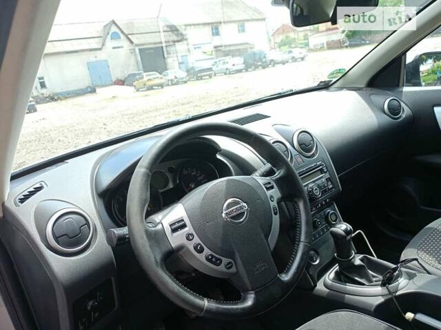 Серый Ниссан Кашкай, объемом двигателя 1.6 л и пробегом 250 тыс. км за 7700 $, фото 7 на Automoto.ua