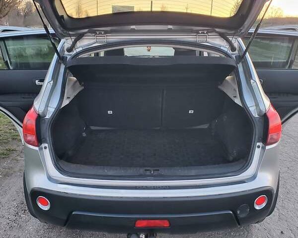 Сірий Ніссан Кашкай, об'ємом двигуна 1.6 л та пробігом 283 тис. км за 8199 $, фото 7 на Automoto.ua