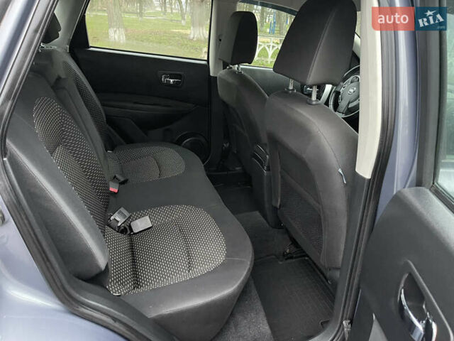 Серый Ниссан Кашкай, объемом двигателя 1.6 л и пробегом 212 тыс. км за 7800 $, фото 23 на Automoto.ua