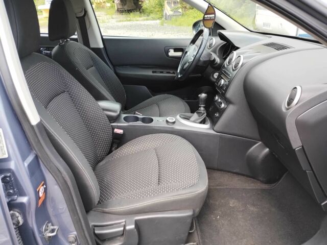 Серый Ниссан Кашкай, объемом двигателя 2 л и пробегом 287 тыс. км за 3999 $, фото 13 на Automoto.ua