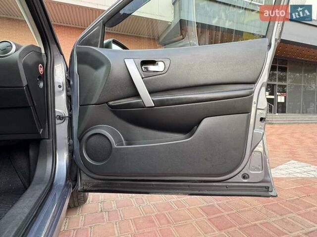 Ніссан Кашкай 2007 у Одесі на Automoto.ua Сірий Ніссан Кашкай, об'ємом двигуна 2 л та пробігом 187 тис. км за 8200 $, фото 35 на Automoto.ua