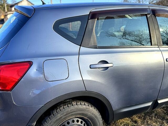 Серый Ниссан Кашкай, объемом двигателя 2 л и пробегом 290 тыс. км за 7500 $, фото 4 на Automoto.ua