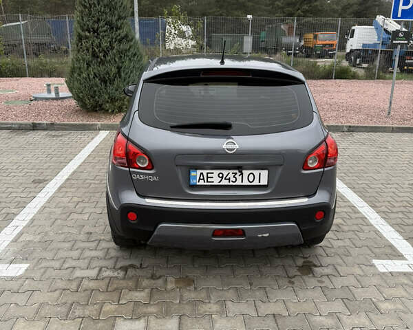 Сірий Ніссан Кашкай, об'ємом двигуна 2 л та пробігом 260 тис. км за 8100 $, фото 5 на Automoto.ua