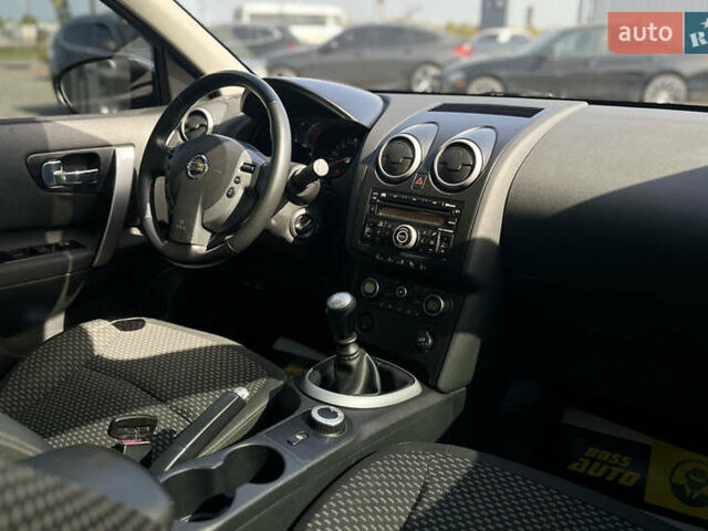 Серый Ниссан Кашкай, объемом двигателя 2 л и пробегом 207 тыс. км за 7999 $, фото 13 на Automoto.ua