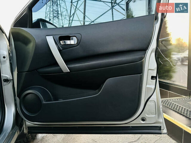 Сірий Ніссан Кашкай, об'ємом двигуна 2 л та пробігом 170 тис. км за 9200 $, фото 24 на Automoto.ua