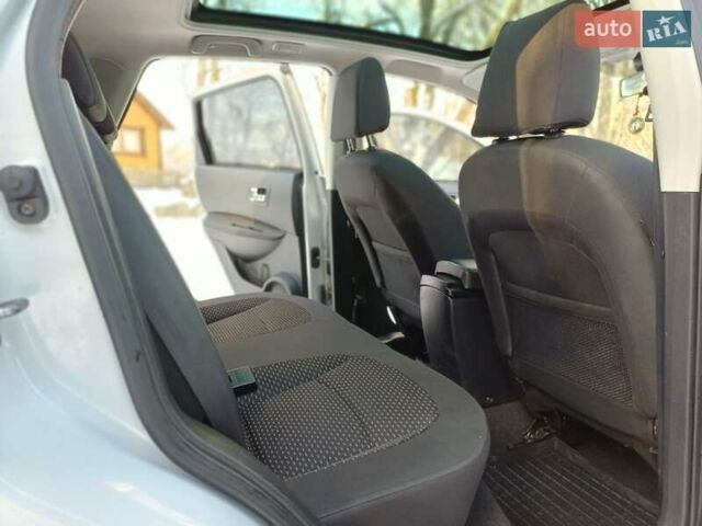 Серый Ниссан Кашкай, объемом двигателя 2 л и пробегом 277 тыс. км за 8100 $, фото 30 на Automoto.ua