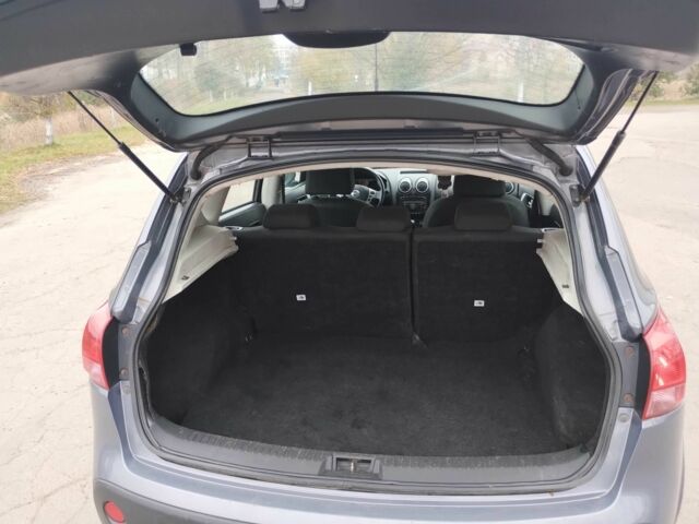 Серый Ниссан Кашкай, объемом двигателя 2 л и пробегом 239 тыс. км за 3900 $, фото 21 на Automoto.ua