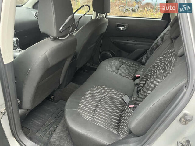 Серый Ниссан Кашкай, объемом двигателя 2 л и пробегом 137 тыс. км за 8000 $, фото 10 на Automoto.ua
