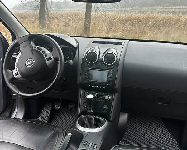 Серый Ниссан Кашкай, объемом двигателя 1.5 л и пробегом 258 тыс. км за 7999 $, фото 3 на Automoto.ua