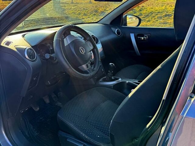 Серый Ниссан Кашкай, объемом двигателя 2 л и пробегом 290 тыс. км за 7500 $, фото 13 на Automoto.ua