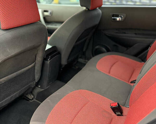 Сірий Ніссан Кашкай, об'ємом двигуна 2 л та пробігом 229 тис. км за 6500 $, фото 8 на Automoto.ua