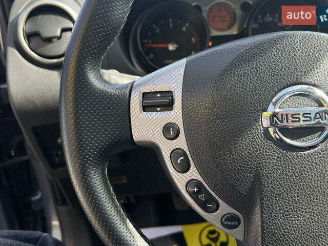 Серый Ниссан Кашкай, объемом двигателя 2 л и пробегом 207 тыс. км за 7999 $, фото 18 на Automoto.ua