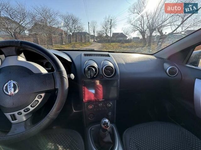 Серый Ниссан Кашкай, объемом двигателя 2 л и пробегом 290 тыс. км за 7500 $, фото 15 на Automoto.ua