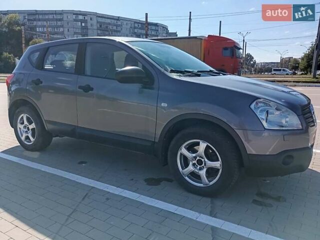 Серый Ниссан Кашкай, объемом двигателя 1.6 л и пробегом 200 тыс. км за 7650 $, фото 20 на Automoto.ua