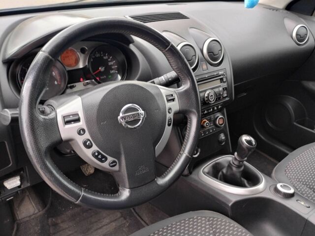 Серый Ниссан Кашкай, объемом двигателя 2 л и пробегом 239 тыс. км за 3900 $, фото 13 на Automoto.ua