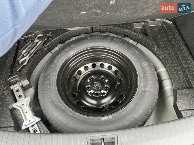 Серый Ниссан Кашкай, объемом двигателя 1.5 л и пробегом 228 тыс. км за 7600 $, фото 32 на Automoto.ua