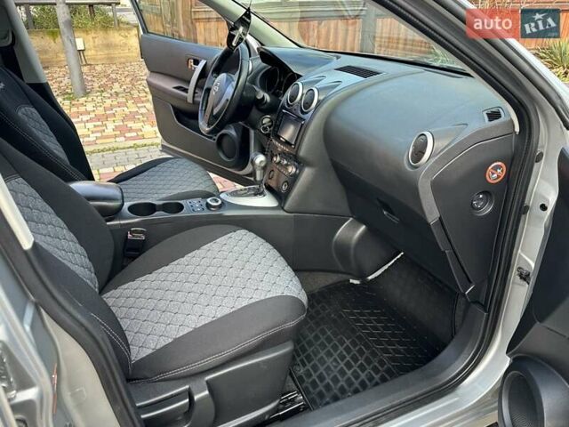 Серый Ниссан Кашкай, объемом двигателя 2 л и пробегом 146 тыс. км за 8900 $, фото 50 на Automoto.ua