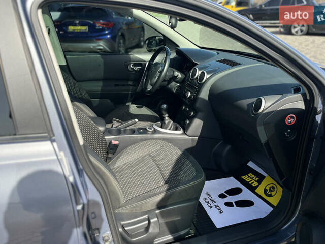 Серый Ниссан Кашкай, объемом двигателя 2 л и пробегом 207 тыс. км за 7999 $, фото 12 на Automoto.ua