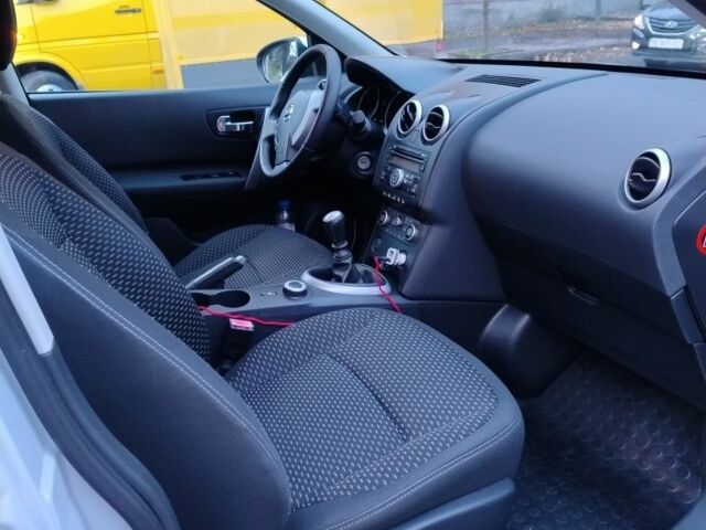 Ніссан Кашкай 2007 у Ужгороді на Automoto.ua Сірий Ніссан Кашкай, об'ємом двигуна 2 л та пробігом 287 тис. км за 8200 $, фото 5 на Automoto.ua