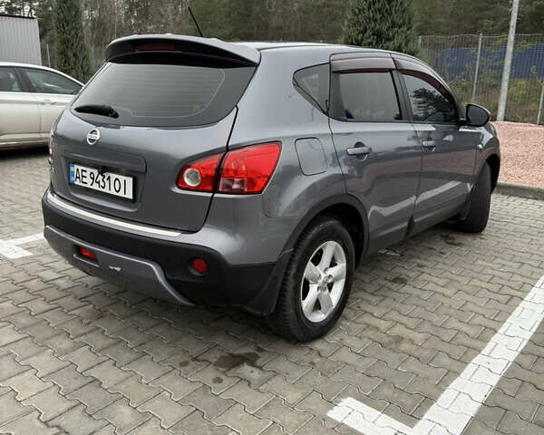 Сірий Ніссан Кашкай, об'ємом двигуна 2 л та пробігом 260 тис. км за 8100 $, фото 4 на Automoto.ua