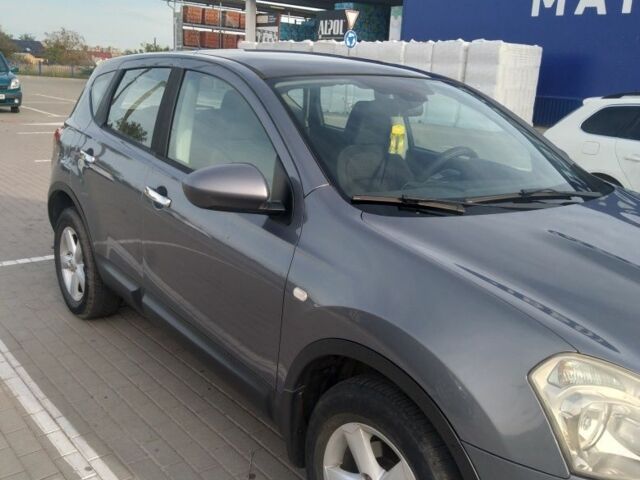 Серый Ниссан Кашкай, объемом двигателя 0 л и пробегом 310 тыс. км за 8000 $, фото 2 на Automoto.ua