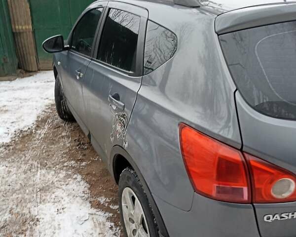 Серый Ниссан Кашкай, объемом двигателя 2 л и пробегом 200 тыс. км за 7700 $, фото 4 на Automoto.ua