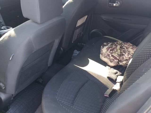 Серый Ниссан Кашкай, объемом двигателя 1.6 л и пробегом 272 тыс. км за 7200 $, фото 5 на Automoto.ua