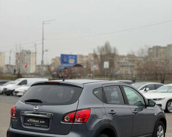 Сірий Ніссан Кашкай, об'ємом двигуна 2 л та пробігом 229 тис. км за 6500 $, фото 5 на Automoto.ua