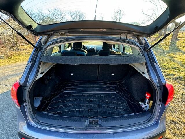 Серый Ниссан Кашкай, объемом двигателя 2 л и пробегом 290 тыс. км за 7500 $, фото 9 на Automoto.ua