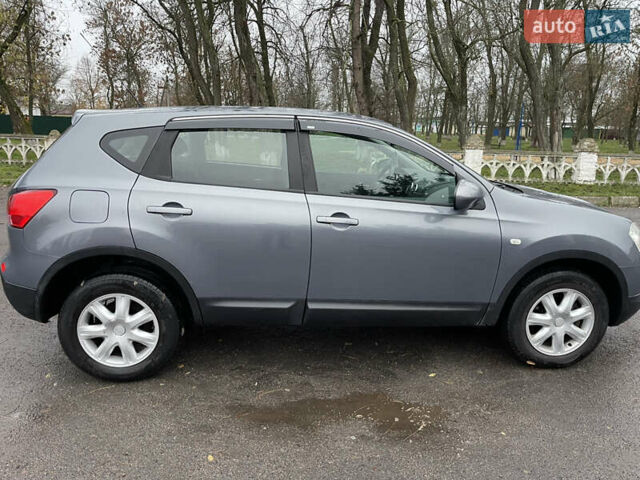 Серый Ниссан Кашкай, объемом двигателя 1.6 л и пробегом 212 тыс. км за 7800 $, фото 2 на Automoto.ua