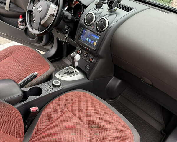 Сірий Ніссан Кашкай, об'ємом двигуна 2 л та пробігом 260 тис. км за 8100 $, фото 16 на Automoto.ua