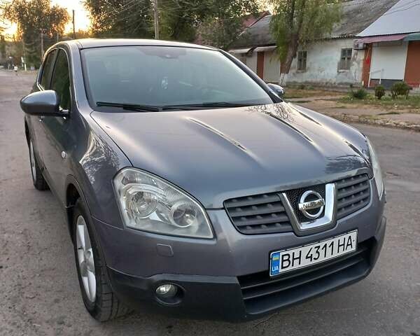 Серый Ниссан Кашкай, объемом двигателя 2 л и пробегом 169 тыс. км за 7700 $, фото 14 на Automoto.ua