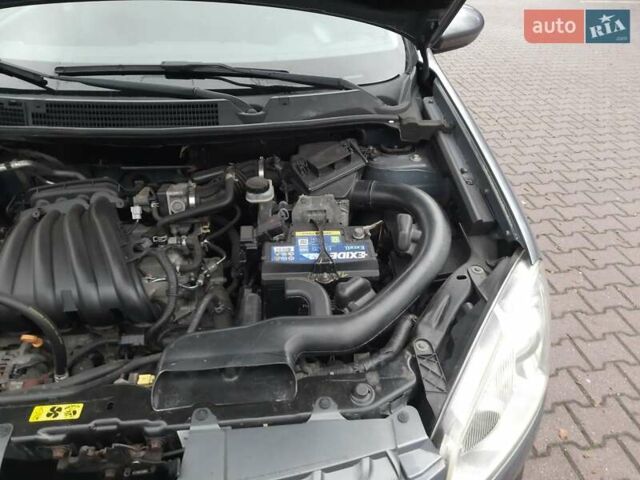 Серый Ниссан Кашкай, объемом двигателя 1.6 л и пробегом 241 тыс. км за 7850 $, фото 31 на Automoto.ua