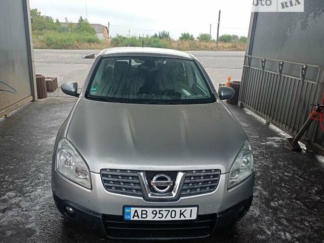 Серый Ниссан Кашкай, объемом двигателя 1.6 л и пробегом 250 тыс. км за 7700 $, фото 5 на Automoto.ua