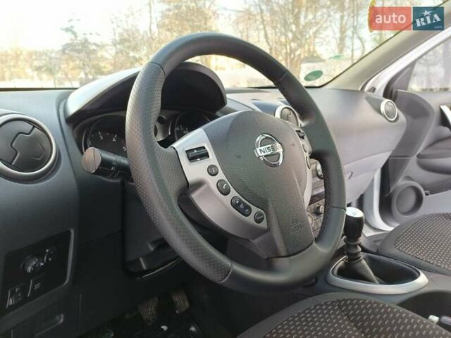 Серый Ниссан Кашкай, объемом двигателя 2 л и пробегом 277 тыс. км за 8100 $, фото 24 на Automoto.ua