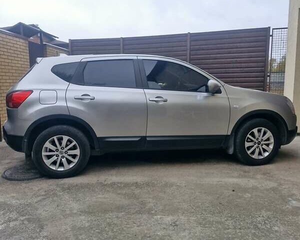 Ніссан Кашкай 2007 у Дніпро (Дніпропетровську) на Automoto.ua Сірий Ніссан Кашкай, об'ємом двигуна 1.6 л та пробігом 231 тис. км за 6500 $, фото 2 на Automoto.ua