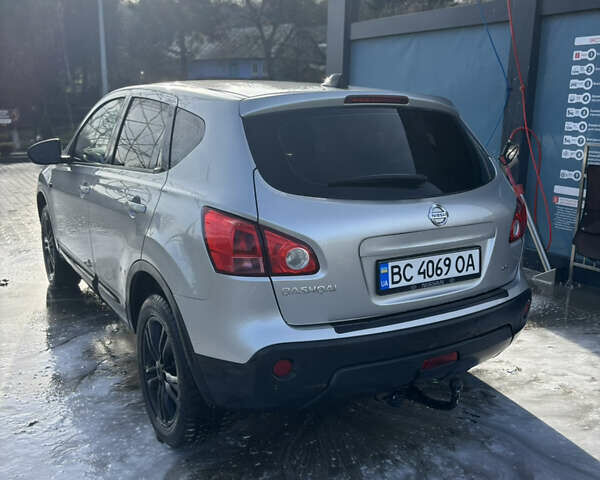 Серый Ниссан Кашкай, объемом двигателя 1.46 л и пробегом 220 тыс. км за 7900 $, фото 4 на Automoto.ua