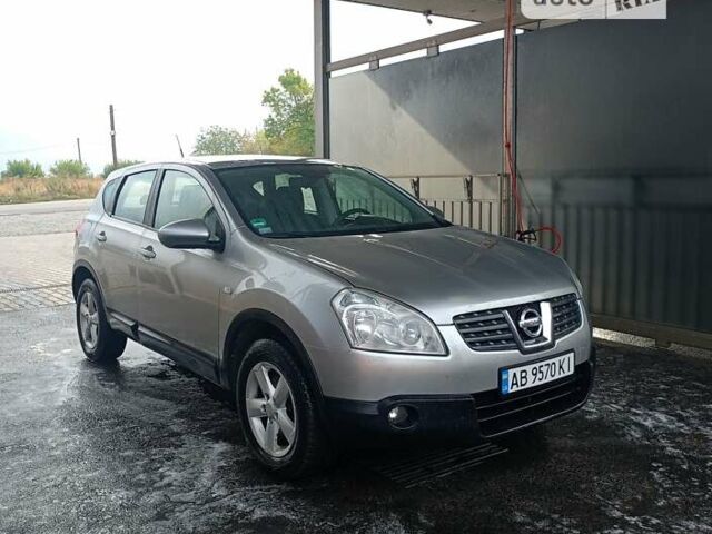 Серый Ниссан Кашкай, объемом двигателя 1.6 л и пробегом 250 тыс. км за 7700 $, фото 1 на Automoto.ua