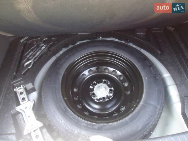 Серый Ниссан Кашкай, объемом двигателя 2 л и пробегом 234 тыс. км за 8900 $, фото 3 на Automoto.ua