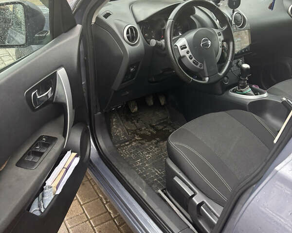 Серый Ниссан Кашкай, объемом двигателя 1.5 л и пробегом 226 тыс. км за 8100 $, фото 7 на Automoto.ua