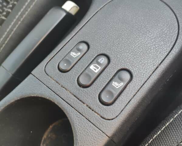 Сірий Ніссан Кашкай, об'ємом двигуна 1.5 л та пробігом 160 тис. км за 5300 $, фото 8 на Automoto.ua