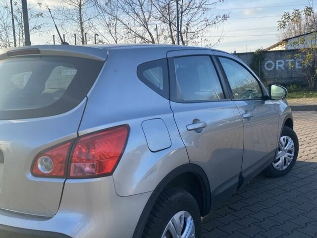 Серый Ниссан Кашкай, объемом двигателя 2 л и пробегом 238 тыс. км за 4900 $, фото 2 на Automoto.ua