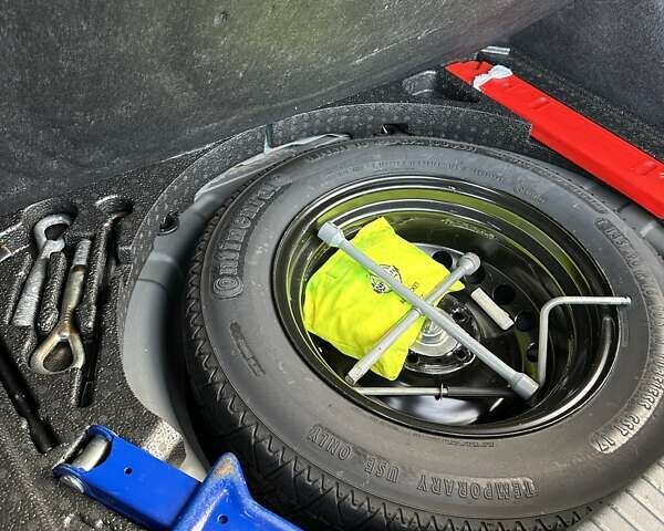 Сірий Ніссан Кашкай, об'ємом двигуна 1.5 л та пробігом 250 тис. км за 8900 $, фото 12 на Automoto.ua