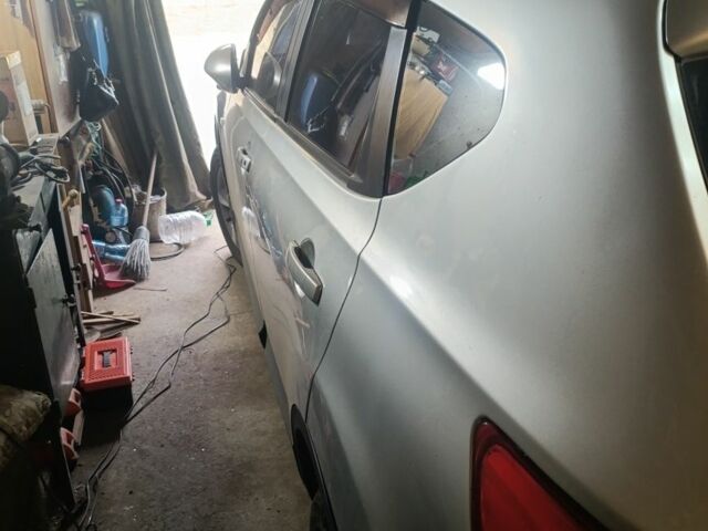 Серый Ниссан Кашкай, объемом двигателя 2 л и пробегом 172 тыс. км за 3000 $, фото 14 на Automoto.ua