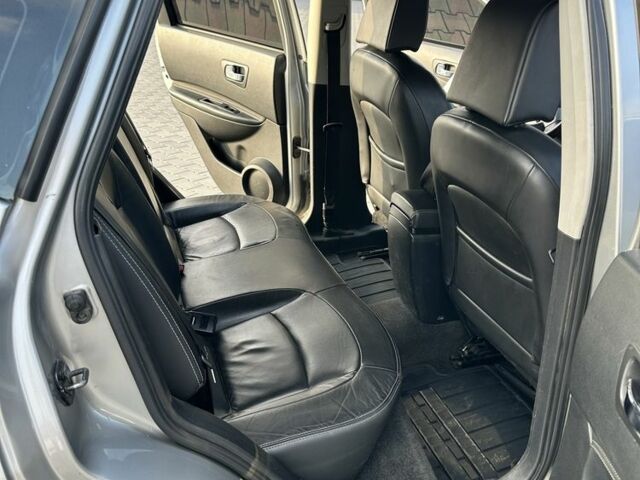 Серый Ниссан Кашкай, объемом двигателя 2 л и пробегом 192 тыс. км за 9200 $, фото 9 на Automoto.ua