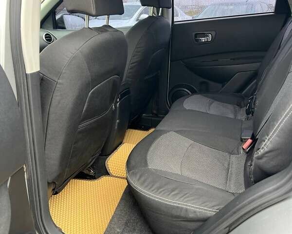 Серый Ниссан Кашкай, объемом двигателя 2 л и пробегом 92 тыс. км за 8290 $, фото 8 на Automoto.ua