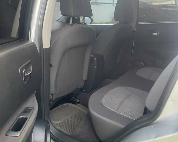 Серый Ниссан Кашкай, объемом двигателя 1.6 л и пробегом 200 тыс. км за 6999 $, фото 11 на Automoto.ua