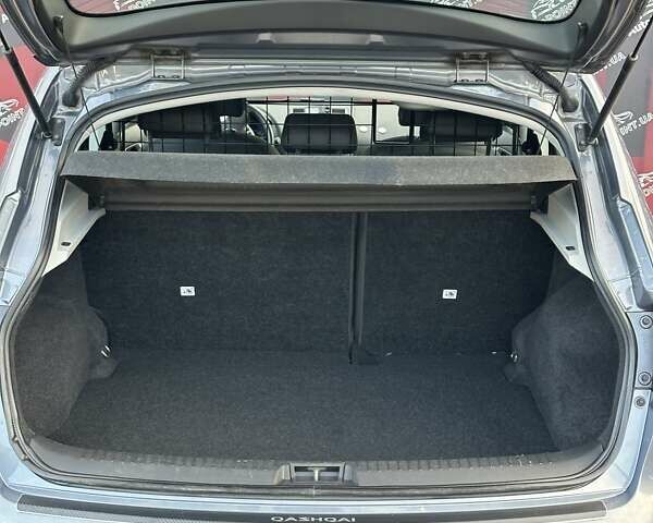 Сірий Ніссан Кашкай, об'ємом двигуна 1.5 л та пробігом 250 тис. км за 8900 $, фото 10 на Automoto.ua